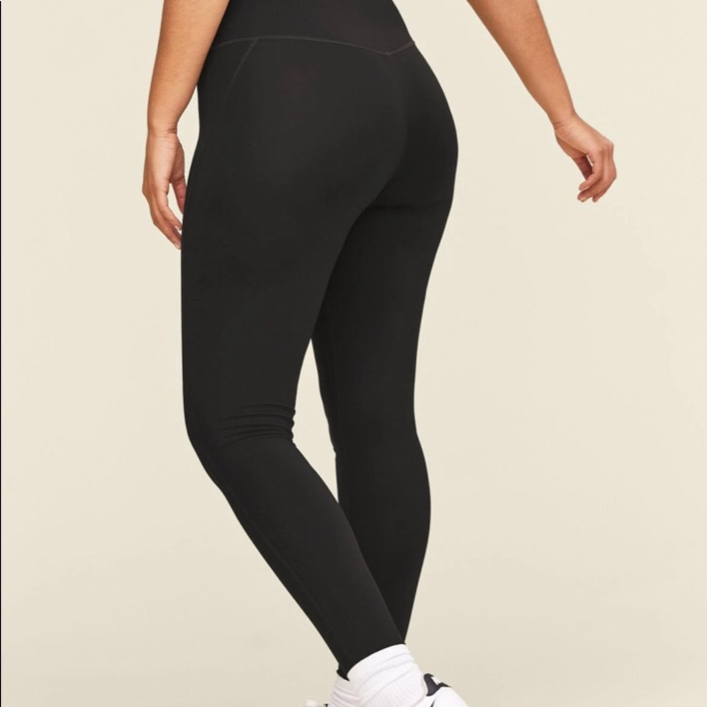 Black Compressive High-Rise Legging
